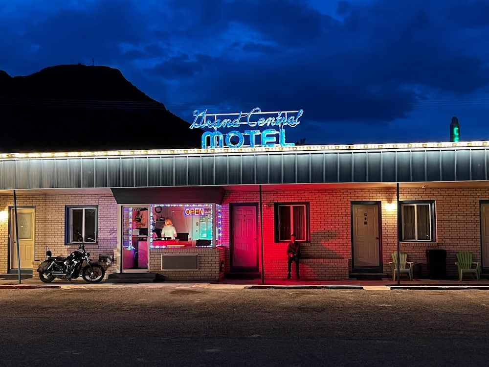 Grand Central Motel - photo 24