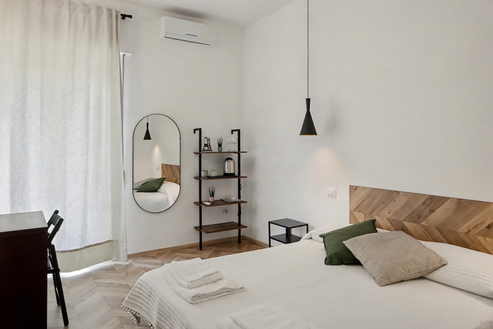 B&B Casa Valentina — 4-Star Luxury Hotel in Rome, Italy