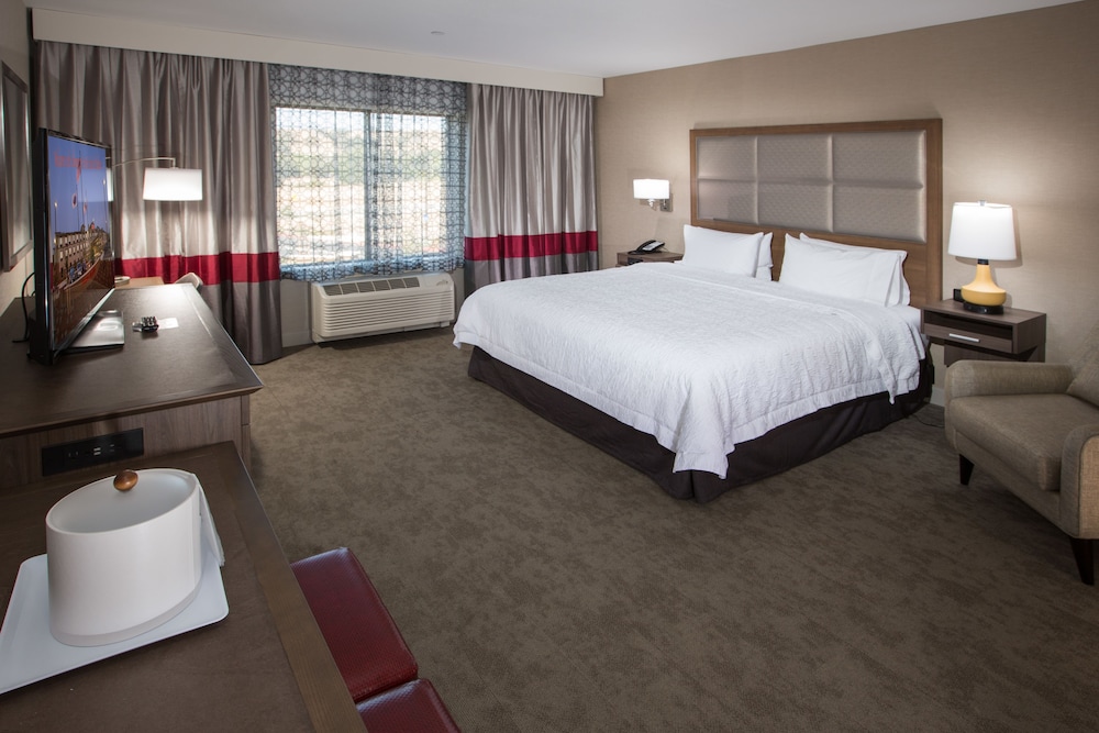 Hampton Inn & Suites Buellton Santa Ynez Valley - photo 4