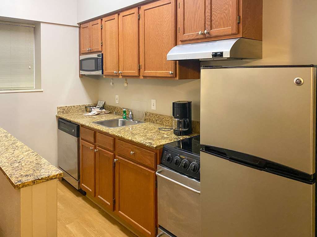 MainStay Suites Middleburg Heights Cleveland Airport — hotel in Middleburg Heights
