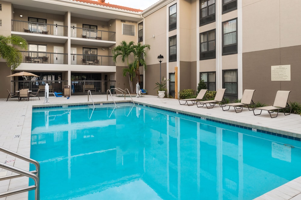 Hampton Inn & Suites Orlando East UCF Area - photo 54
