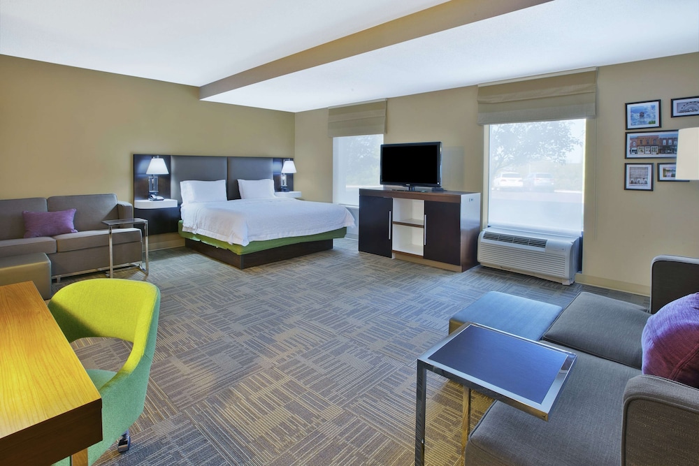 Hampton Inn Commerce Novi - photo 7