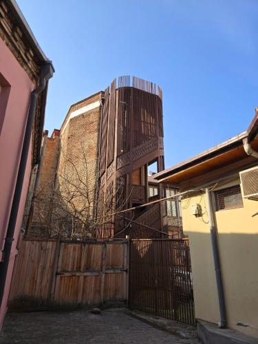Art Nova 18 Exclusive