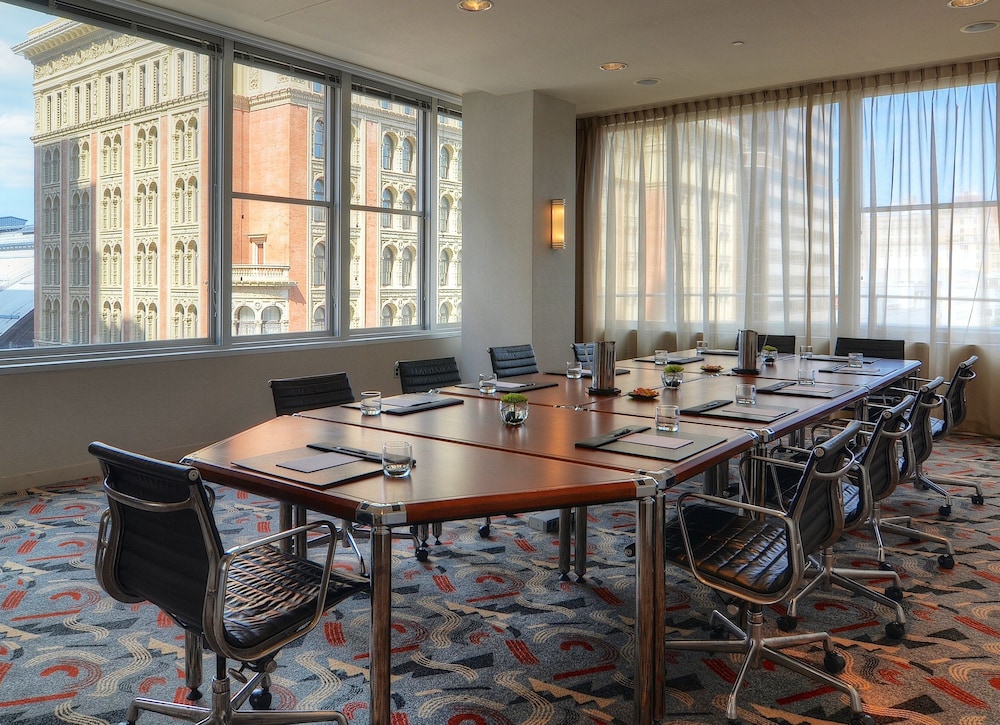 Loews Philadelphia Hotel - photo 107