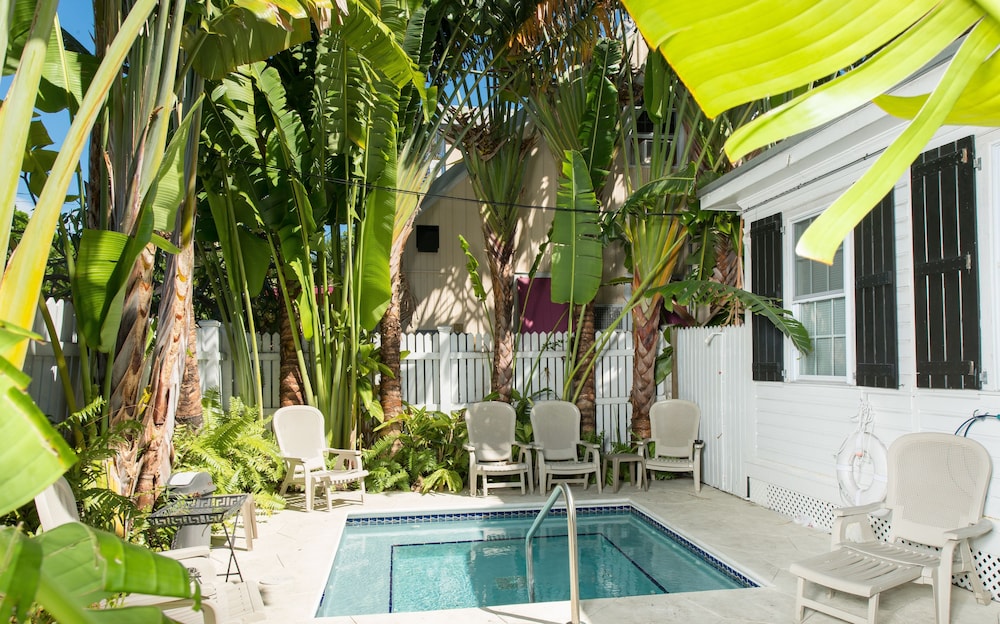 Wicker Guesthouse - photo 67