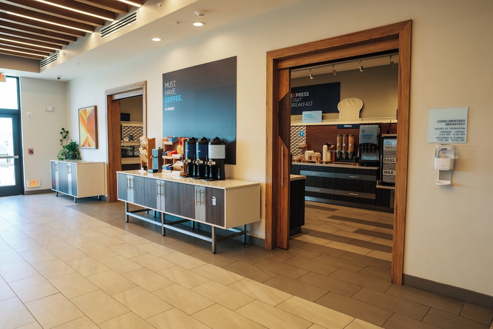Holiday Inn Express & Suites McCalla Birmingham West by IHG - photo 73