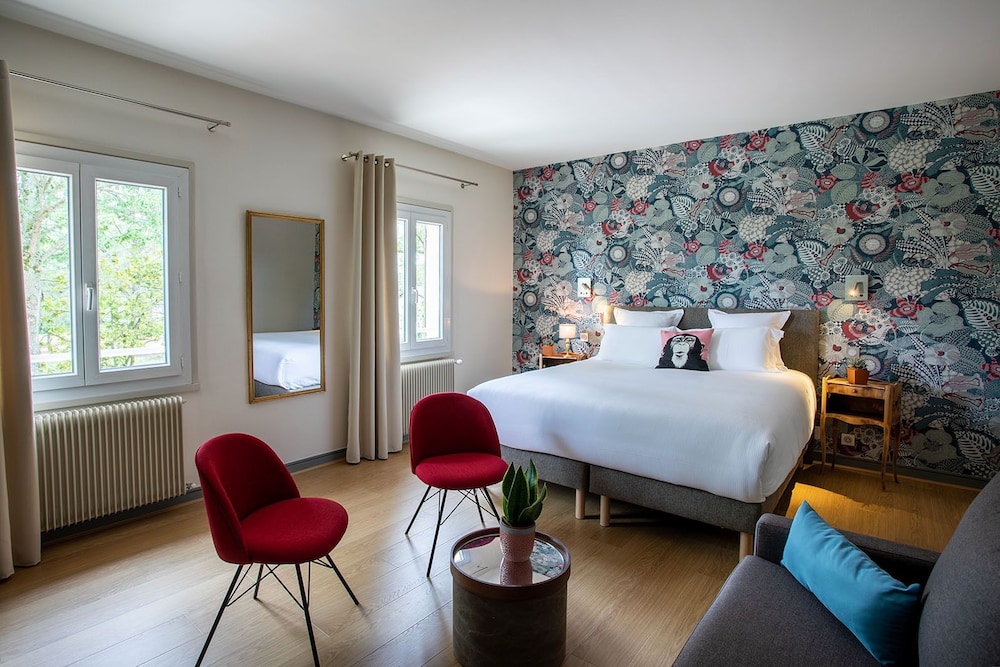 Hôtel Restaurant Gastronomique La Huchette pet-friendly hotel Replonges