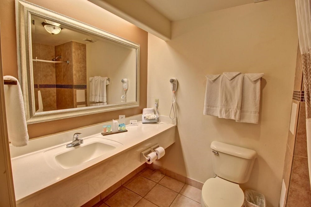 Home2 Suites by Hilton South Padre Island - photo 26