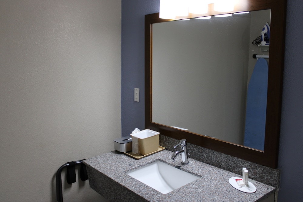 Baymont by Wyndham Morganton - photo 12