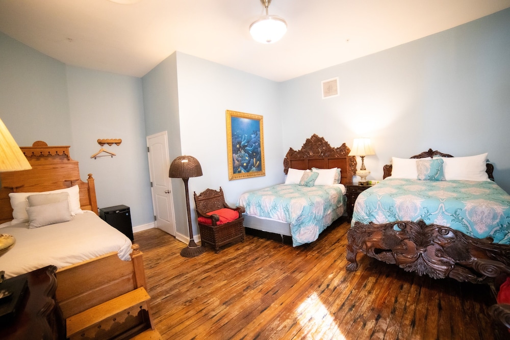 Oaak Tree Hotel - photo 152