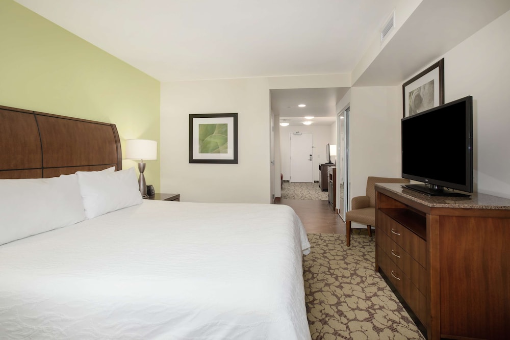 Hilton Garden Inn Lincoln Downtown Haymarket - photo 10