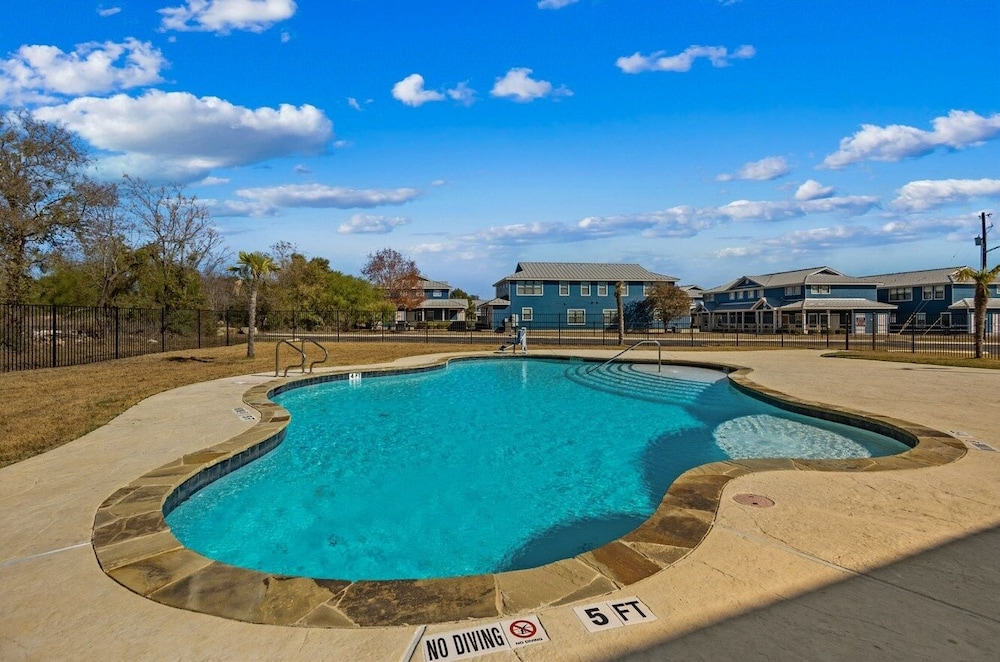 Old Mills Resort OM A6 3 Bedroom Condo by RedAwning - photo 17