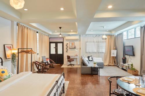 Spacious Design Loft with Rooftop — Bangkok — photo 5
