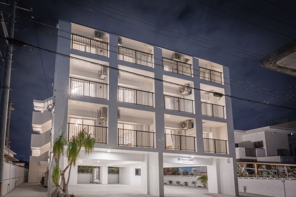 Kariyushi Condominium Resort Chatan ARAHA SUNSET in Chatan, Japan