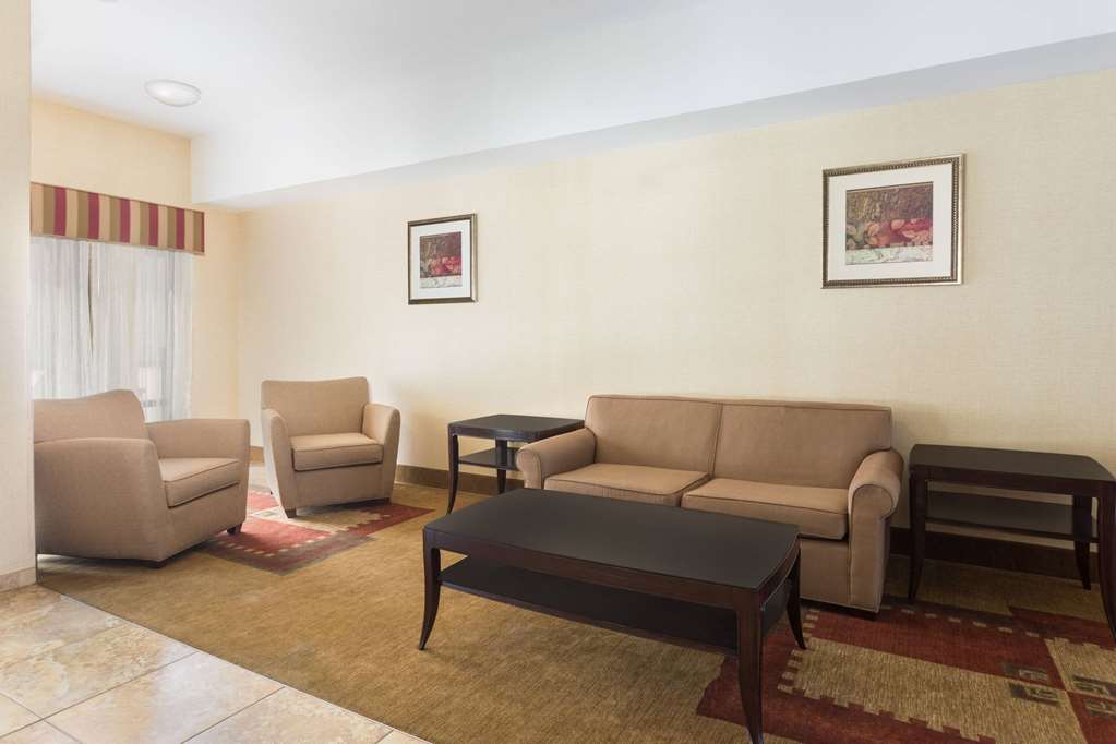 Days Inn by Wyndham Semmes Mobile - photo 2