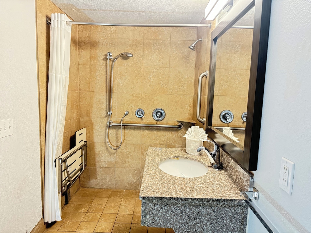 Masters Inn Tucker - photo 29