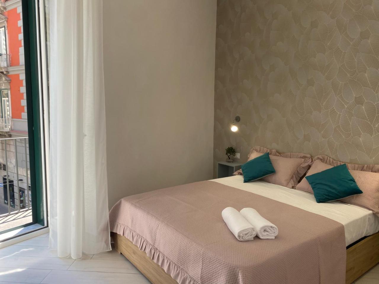 Ludben Dante B&B — 4-Star Luxury Hotel in Naples, Italy
