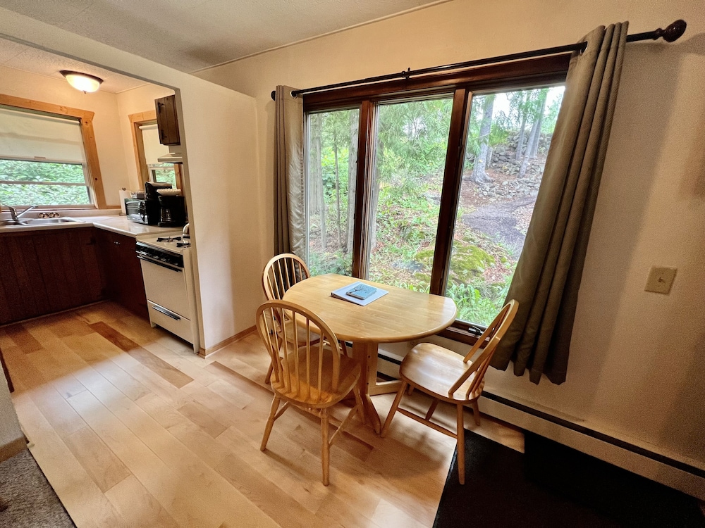 Thomsonite Beach Inn - photo 56