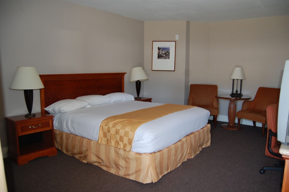 Pacific Motel - photo 9