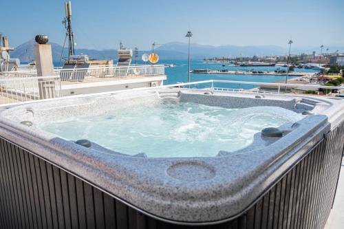 Vip penthouse patra — 4-Star Luxury Hotel in Patra, Greece