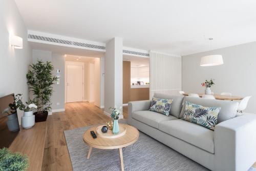 FLH Rato Spacious Apartment — 4-Star Luxury Hotel in Lisbon, Portugal