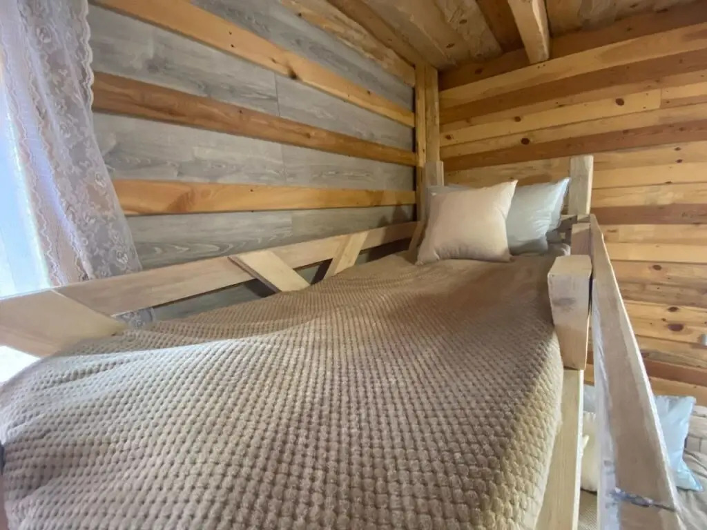 Altaya Uyutnye Nomera Dlya 4 Kh Gostey Hotel — Aya — photo 3