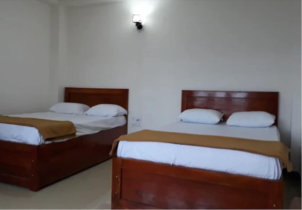 New Heaven Hotel — Unknown City — photo 4
