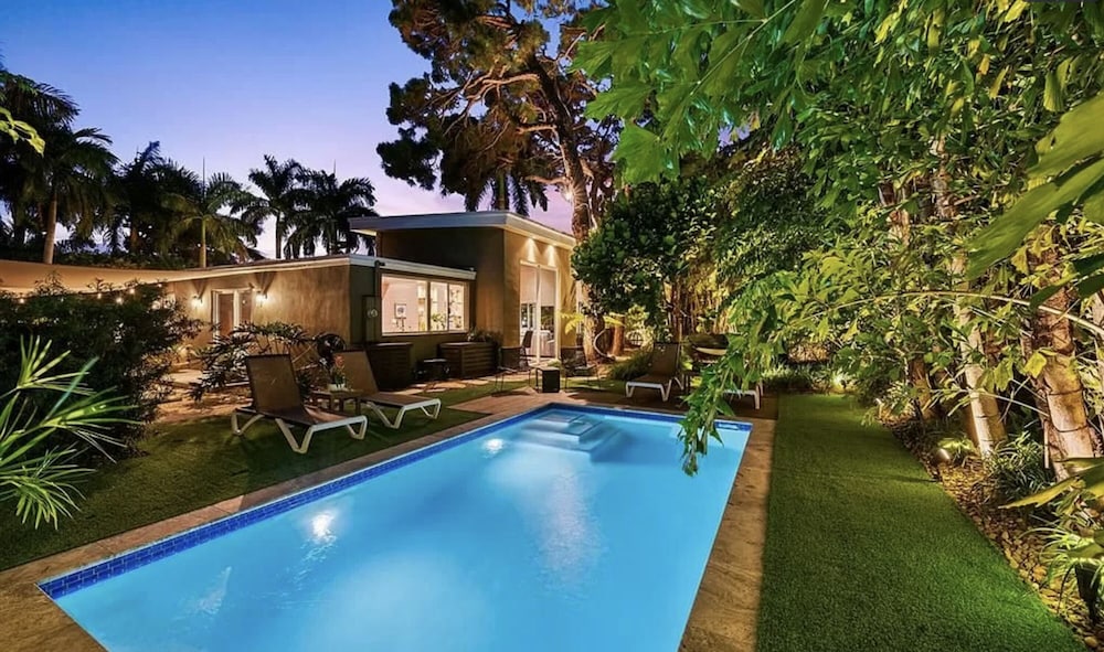 Wilton Manors Stunning Gated Oasis - photo 49