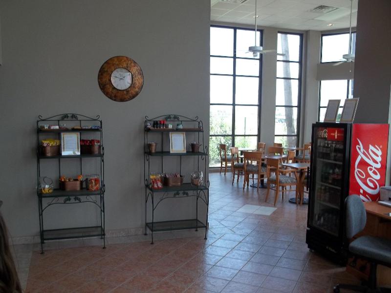 Victoria Palms Inn & Suites - photo 21