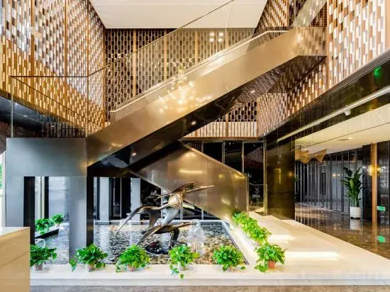 Ramada Bayonne Hotel in Bayan Nur, People's Republic of China