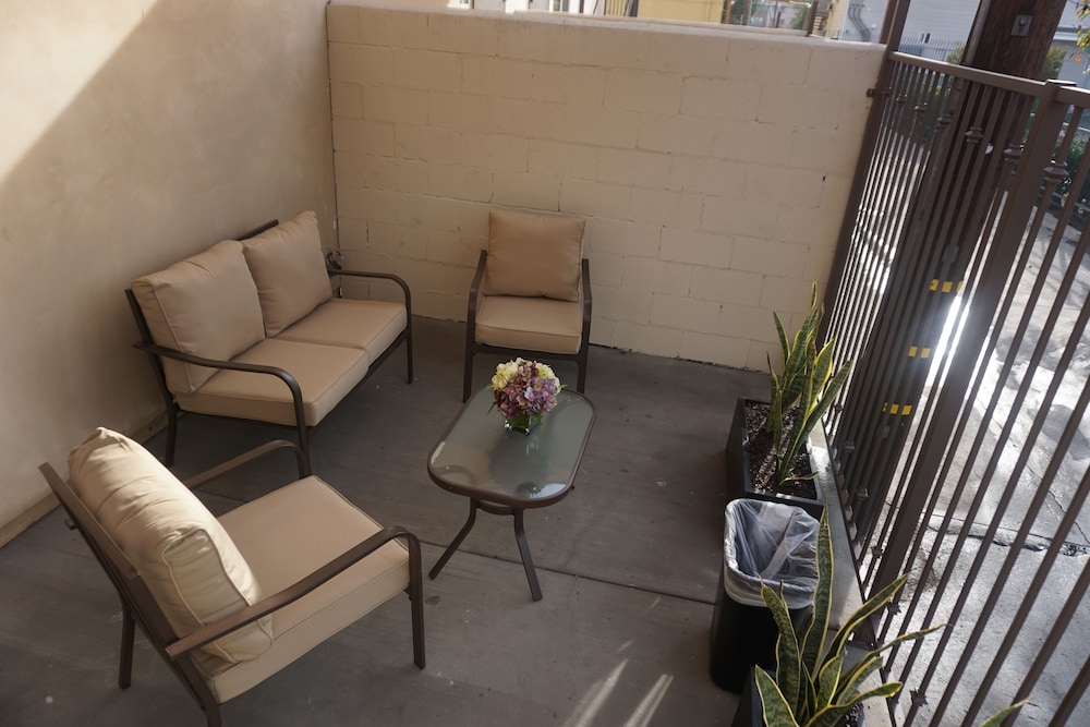 Tuscan Garden Inn - photo 33