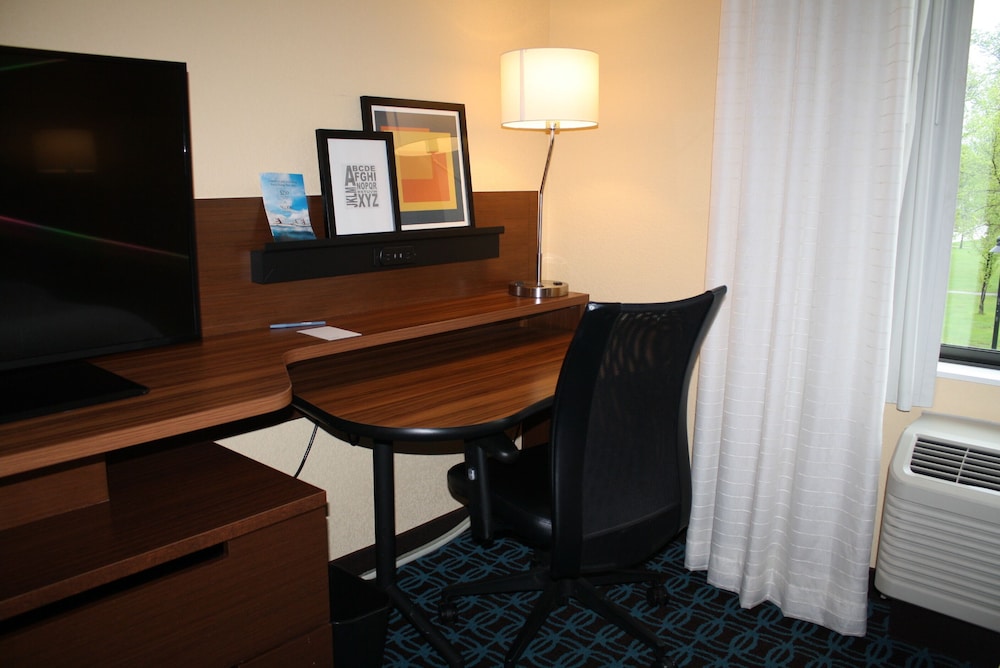 Fairfield Inn & Suites by Marriott Detroit Lakes - photo 22
