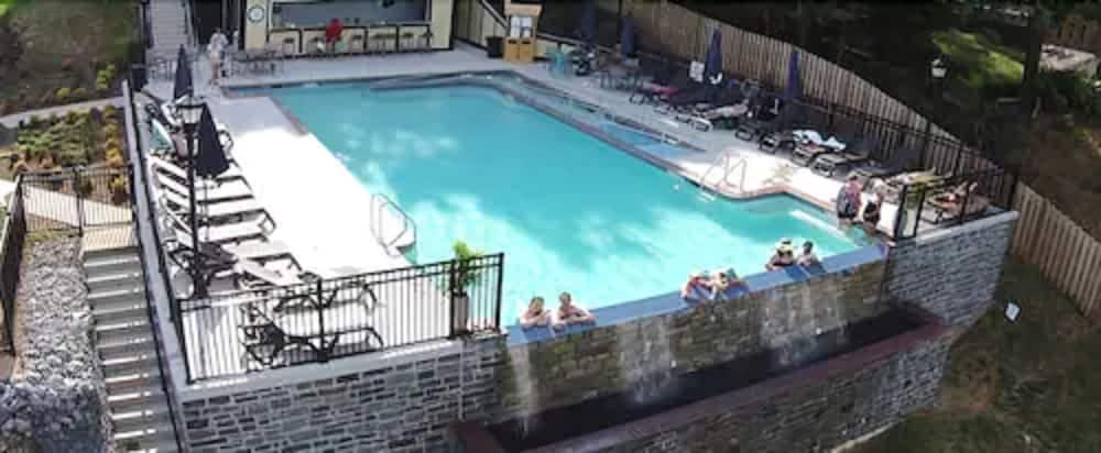 Bavarian Inn - photo 14