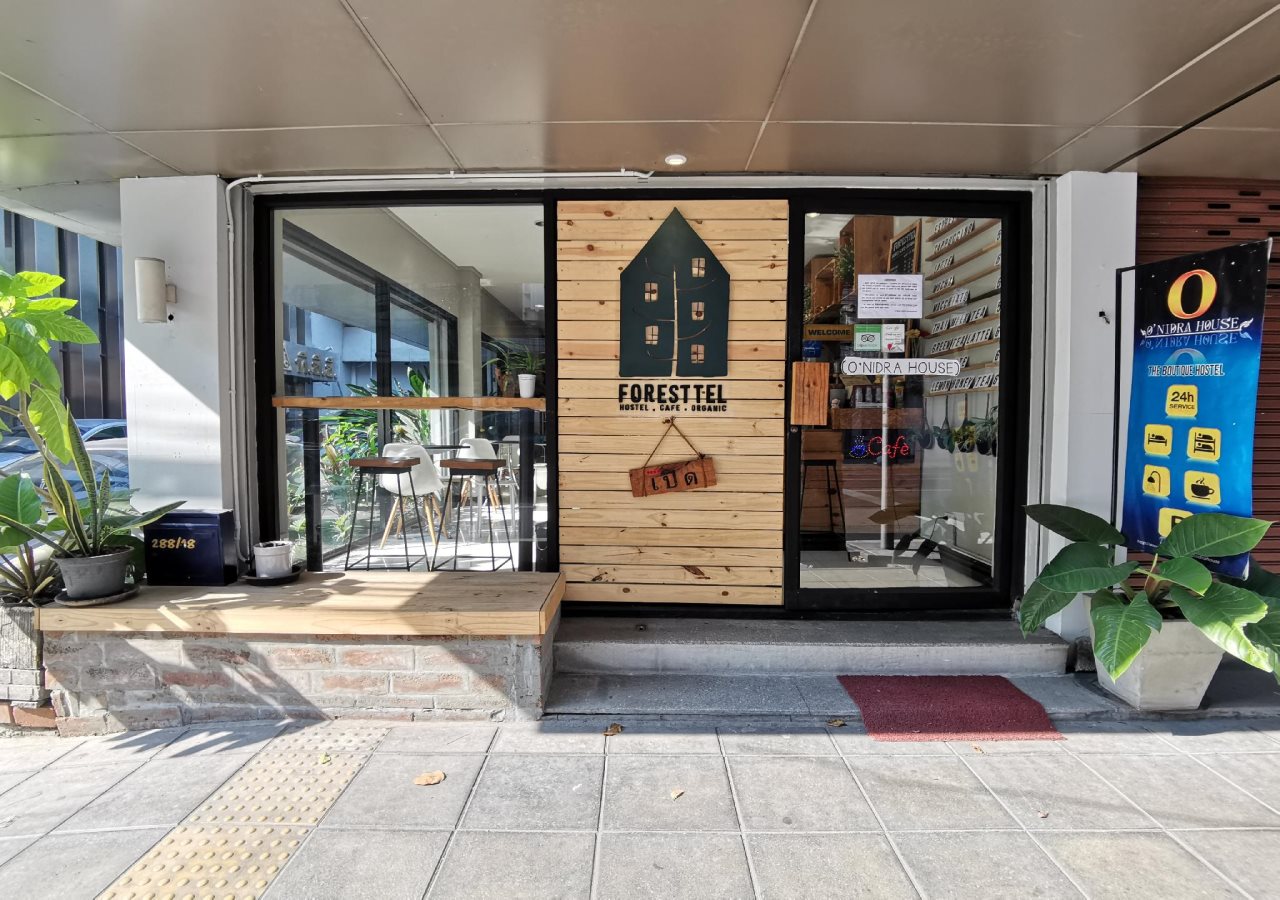 Foresttel Bkk Hostel