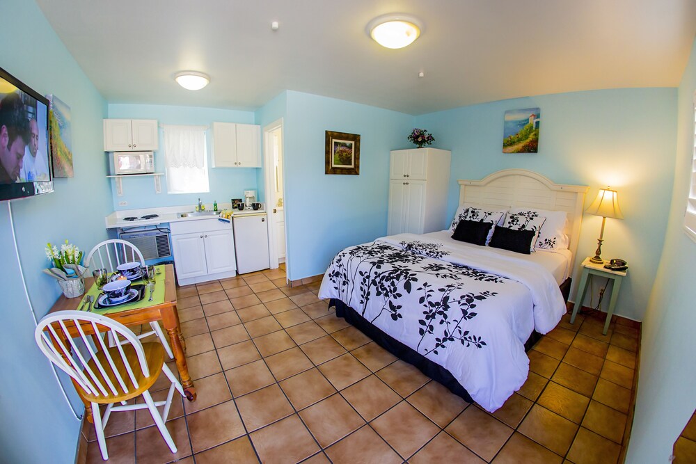 Leucadia Beach Inn - photo 21