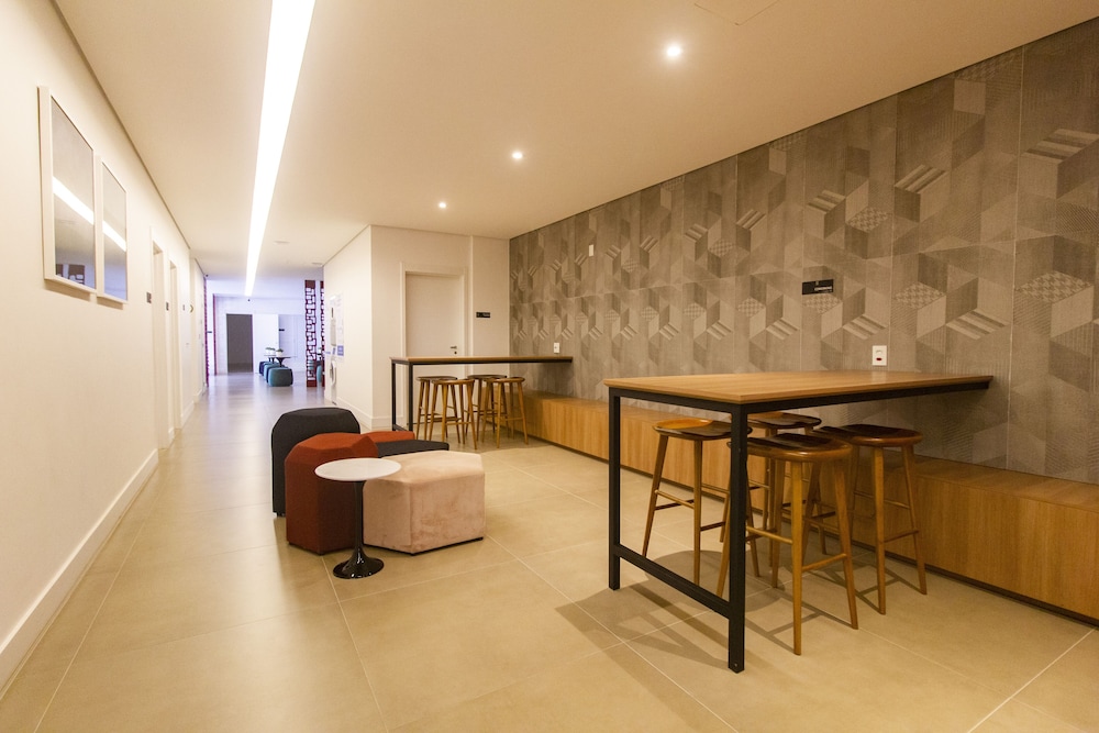 Studios Modernos Totalmente Mobiliados Com Academia Proximo a Metro Parque Ibirapuera E Hospitais — 4-Star Luxury Hotel in Sao Paulo, Brasil