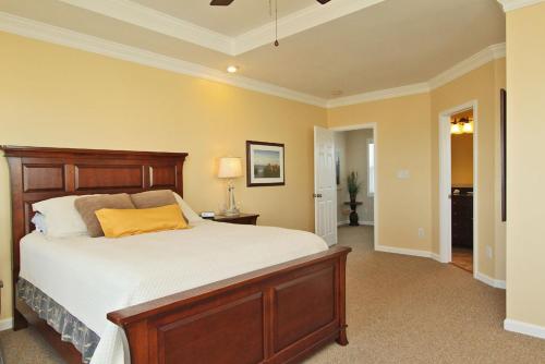 This Is It by Oak Island Accommodations - photo 40