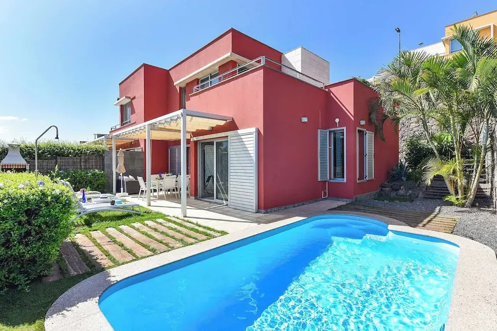 Villa Vista Golf 22 — 4-Star Luxury Hotel in San Bartolome De Tirajana, Spain