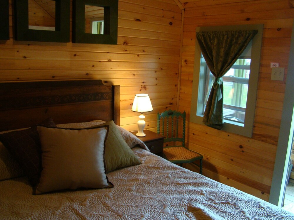 Bay Leaf Cottages & Bistro - photo 9
