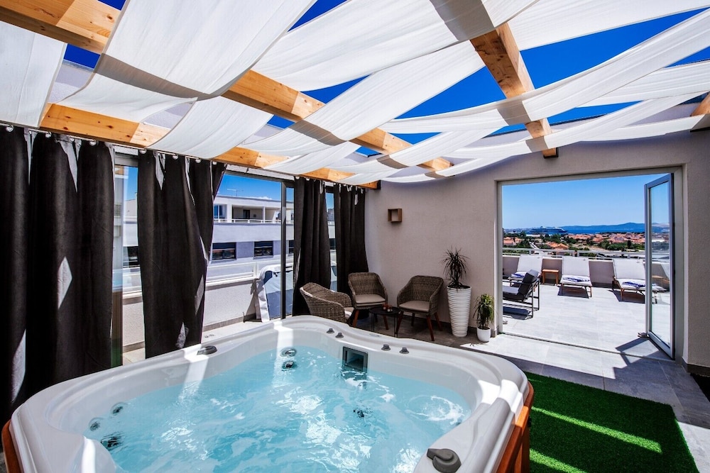MB Luxury Apartments — 4-Star Luxury Hotel in Zadar, Croatia