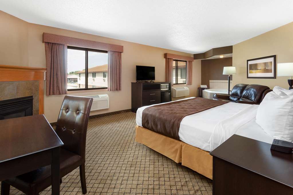 AmericInn by Wyndham Hartford WI - photo 16