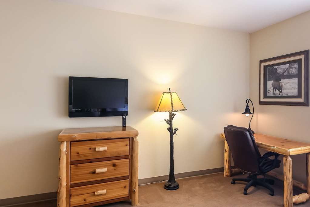 Quality Inn Selah North Park - photo 12
