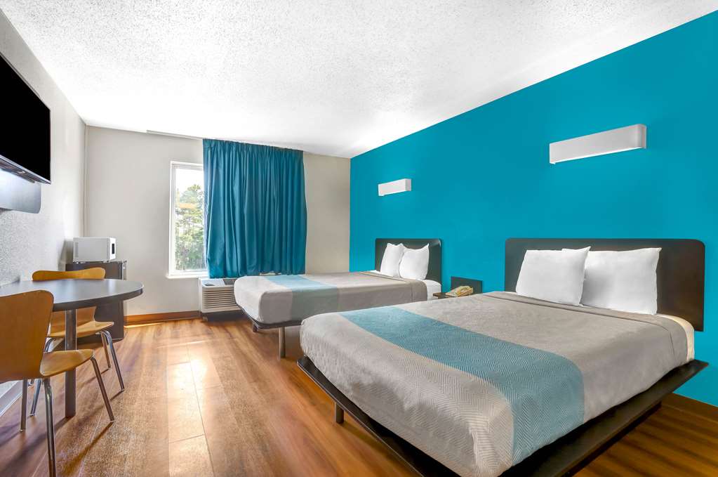 Motel 6 Raleigh NC North - photo 13