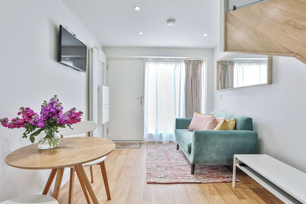 1BR Gem in Great Location — 4-Star Luxury Hotel in Sheffield, United Kingdom