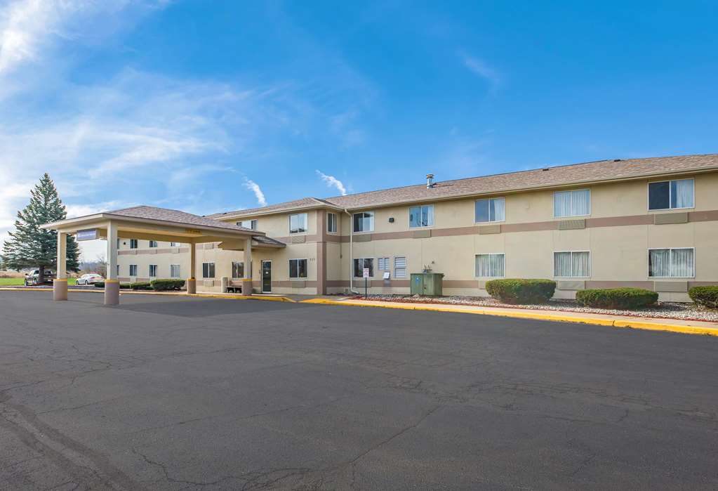 Americas Best Value Inn Charlotte MI - photo 29