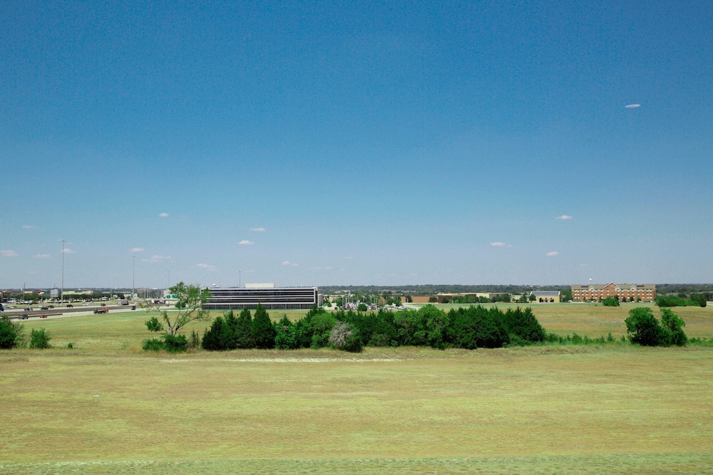 Sheraton McKinney Hotel - photo 11