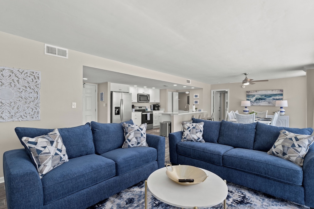 Sandpiper Beacon Beach Resort - photo 256