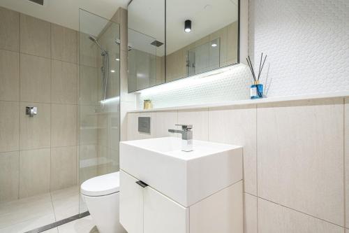 Brightly place 1BR1BA in Southyarra WIFI Balcony — 4-Star Luxury Hotel in Melbourne, Australia