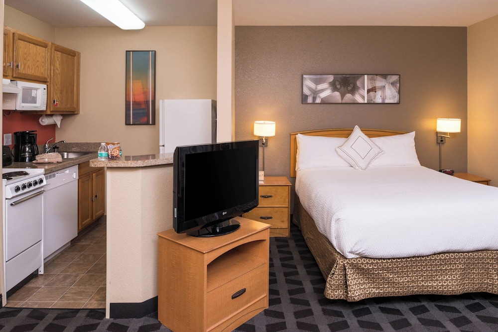 TownePlace Suites By Marriott Anaheim Maingate Near Angel Stadium - photo 10