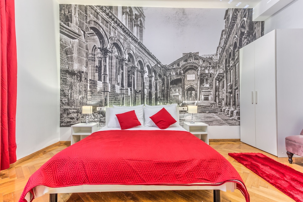 Split Urban Rooms III - carbon neutral hotel in Split